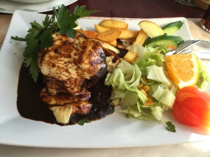 Schweinemedaillon in Rotweisauce