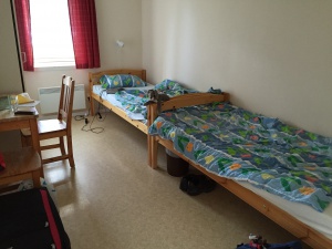 unser Zweibett-Zimmer